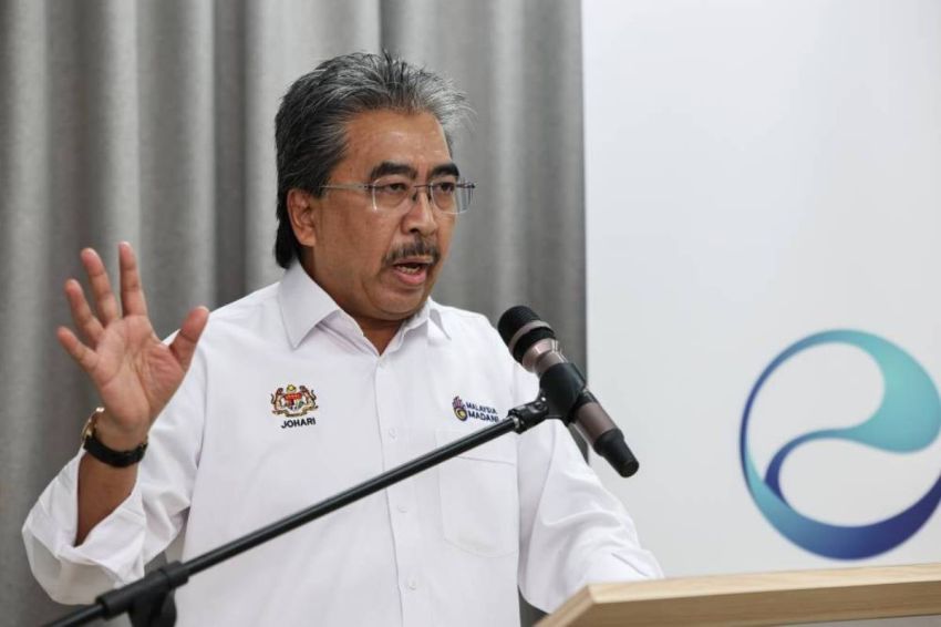 Investment, Trade and Industry Minister Datuk Seri Johari Abdul Ghani. BERNAMA file photo